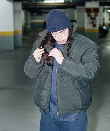 Humorista brinca com cabelos