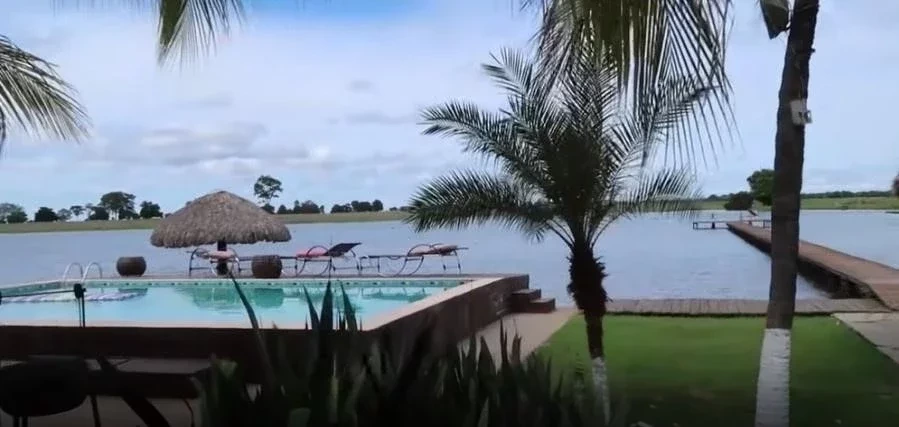 Conheça a fazenda de R$ 50 milhões de Leonardo e o seu curral de bezerros  - imagem 48123