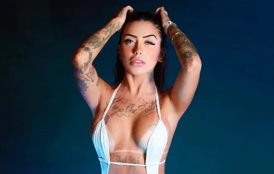 MC Mirella choca web ao revelar quanto fatura em site adulto; descubra