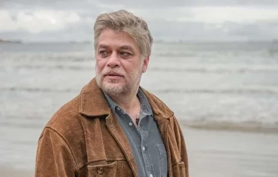 Conheça os famosos não parecem ter mais de 50 anos! vai se surpreender