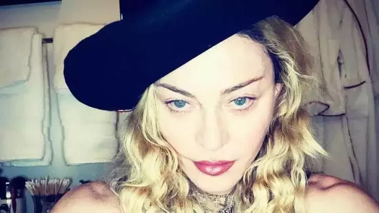 Madonna completa 64 anos