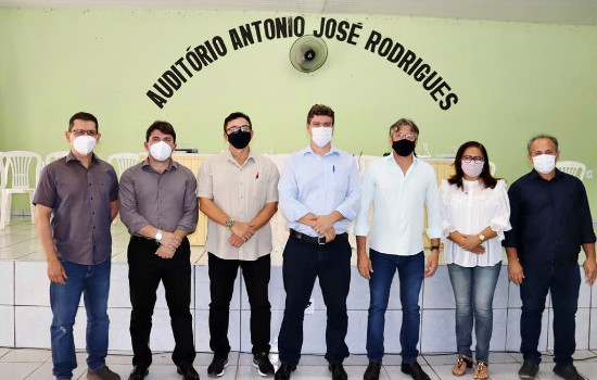 Fórum de Gestores em Valença discute a implantação de Centro de Hemodiálise