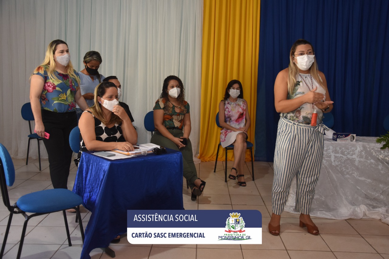 Prefeitura de Monsenhor Gil faz entrega do Cartão Sasc Emergencial - Imagem 12