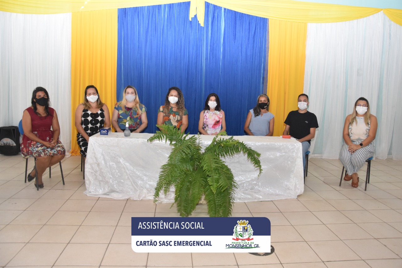 Prefeitura de Monsenhor Gil faz entrega do Cartão Sasc Emergencial - Imagem 13