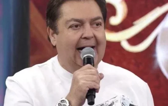 Saiba quais famosos que quase viram padres ou freiras