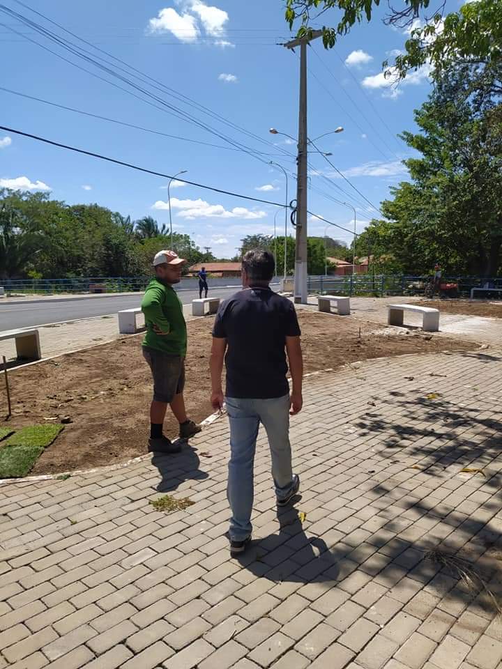Prefeito João Luiz faz vistoria a obra em finalização em Monsenhor Gil - Imagem 4