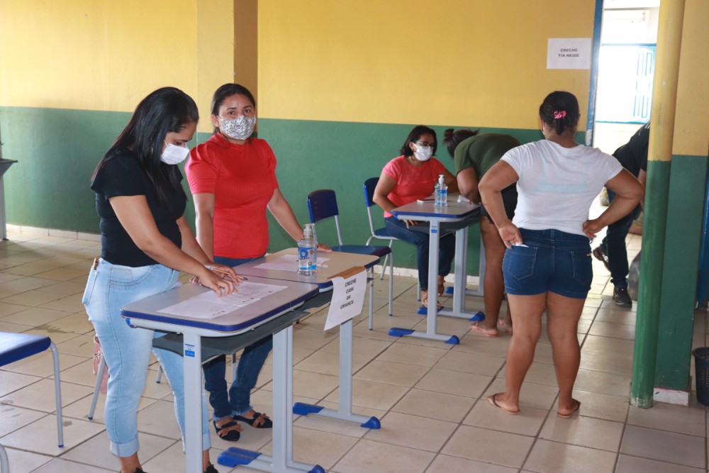 Prefeitura de Lagoinha entregou kits de Alimentação Escolar para Alunos - Imagem 3