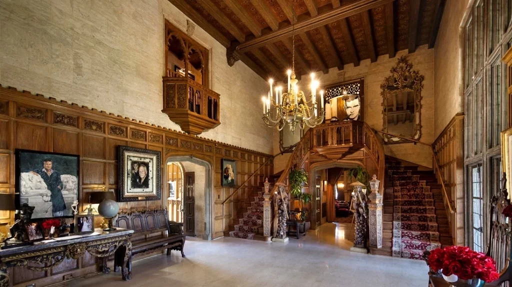 Com fatos paranormais,  Mansão Playboy é mal-assombrada, diz ex-coelhinha - imagem 47554