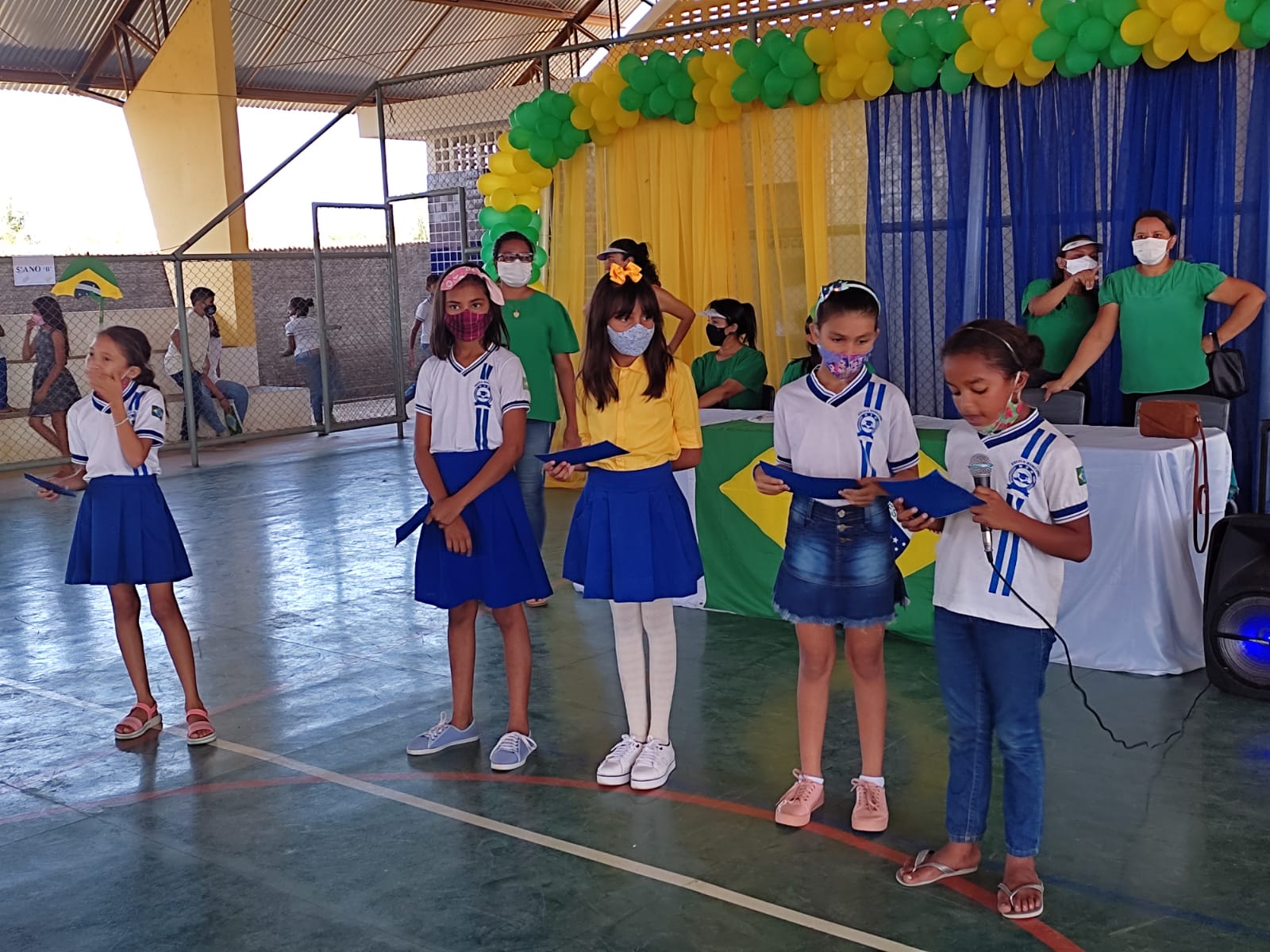 Prefeitura celebra “Semana da Pátria” e entrega de 6 mil uniformes escolar - Imagem 10