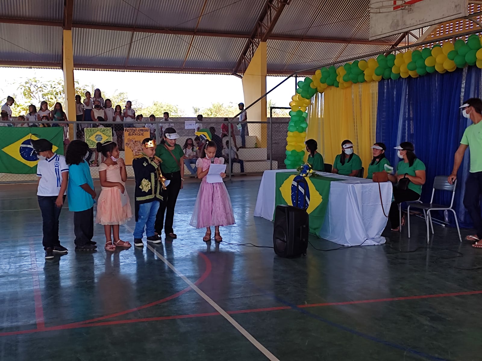 Prefeitura celebra “Semana da Pátria” e entrega de 6 mil uniformes escolar - Imagem 13