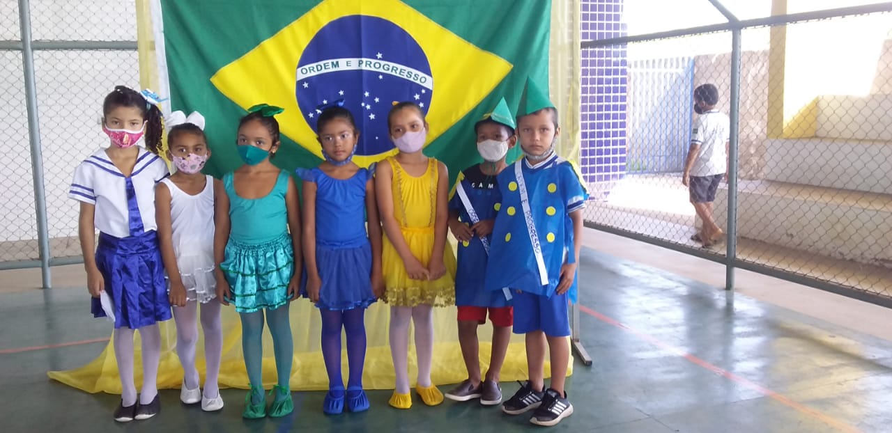 Prefeitura celebra “Semana da Pátria” e entrega de 6 mil uniformes escolar - Imagem 18