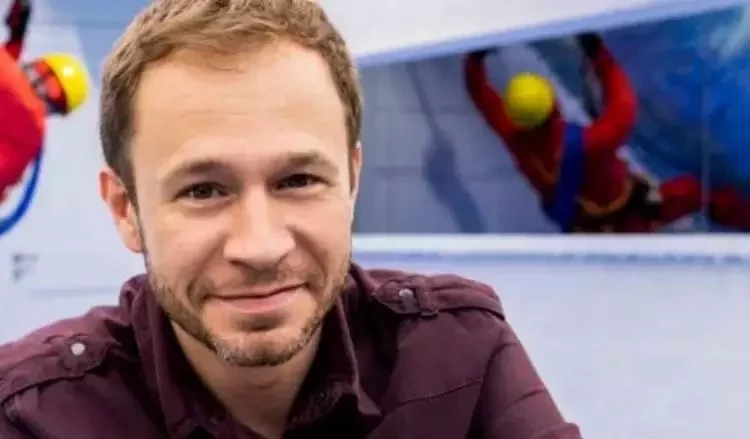  Tiago Leifert deixa Globo 