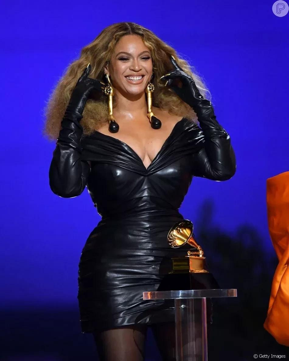 Beyoncé Knowles (208 milhões de seguidores)