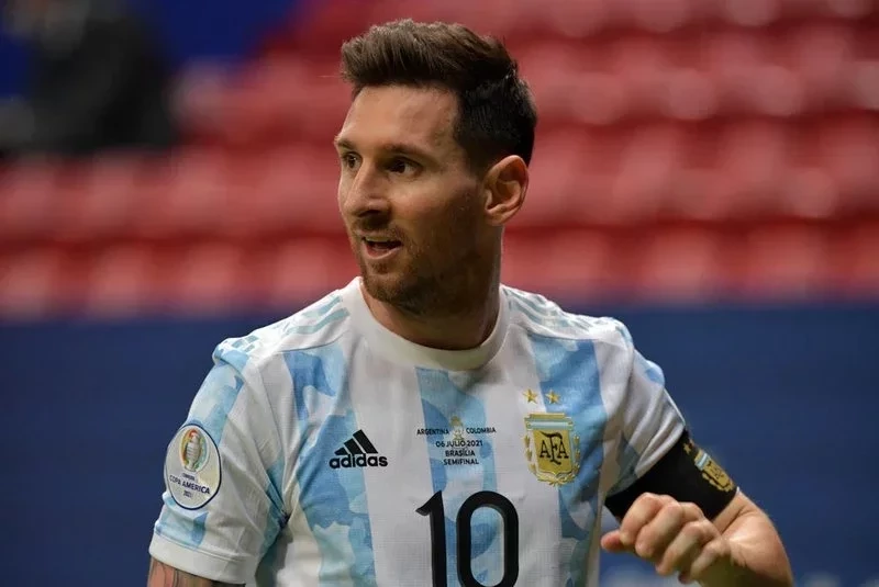 Lionel Messi (265 milhões de seguidores)