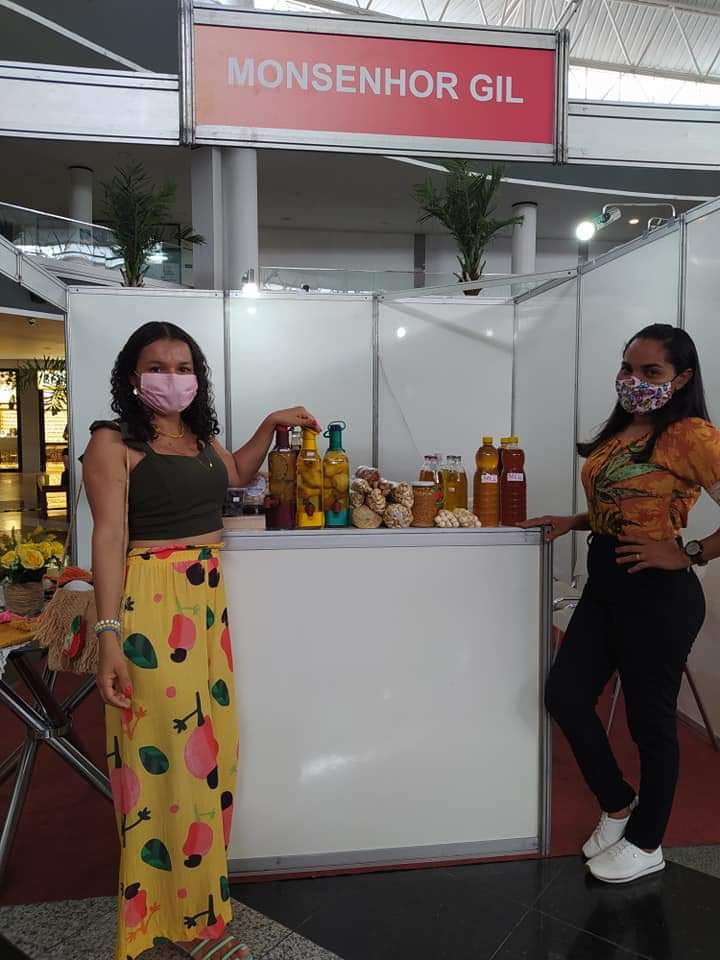 Governador Wellington Dias visita stand de Monsenhor Gil na Expocaju - Imagem 8