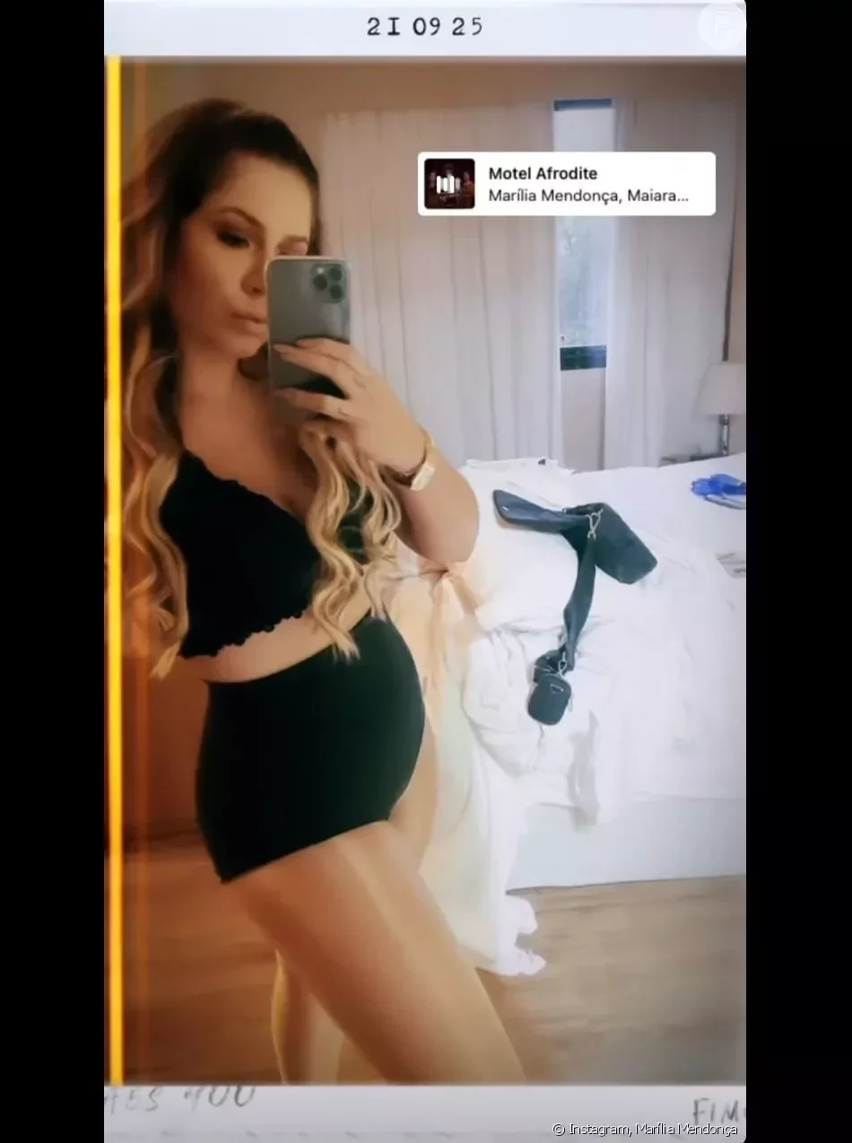 Marília Mendonça posa de lingerie preta e deixa fãs surpresos - imagem 53331