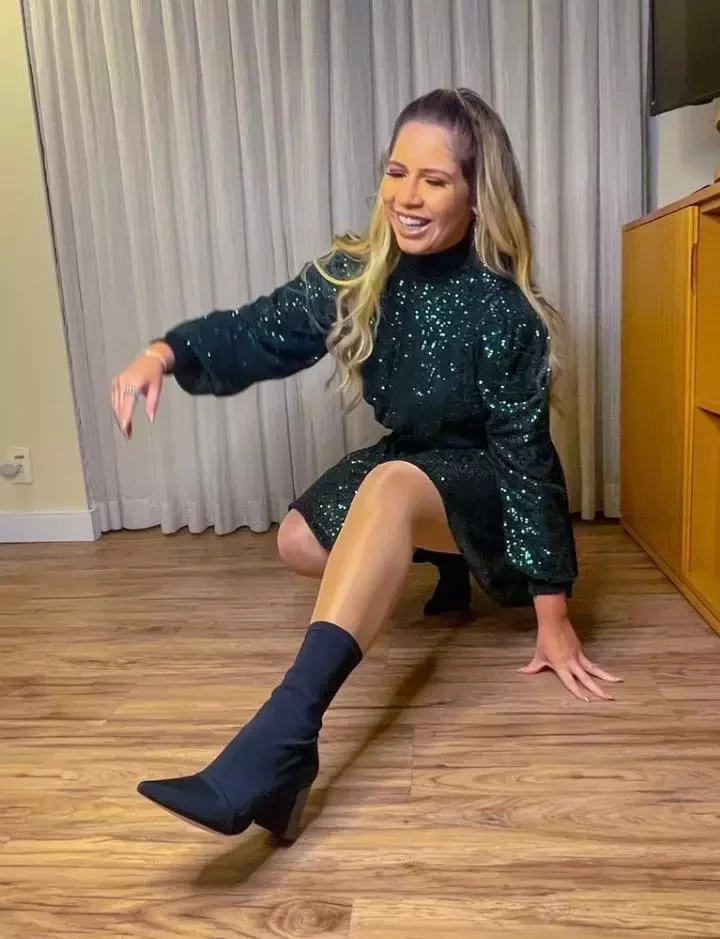 Marília Mendonça posa de lingerie preta e deixa fãs surpresos - imagem 53332