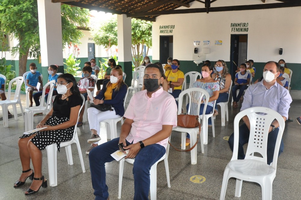 Prefeitura realiza palestra sobre prevenção ao suicídio - Imagem 9