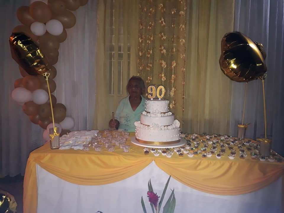 Monsenhor Gil se despede da senhora Chica do Rosa neste domingo - Imagem 5