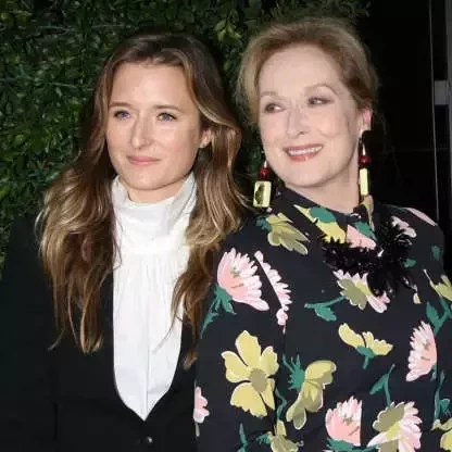  Grace Gummer e Meryl Streep