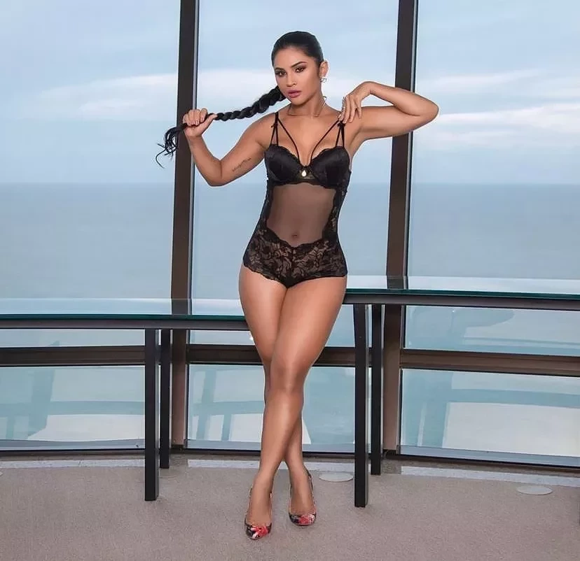 Mileide Mihaile na Fazenda