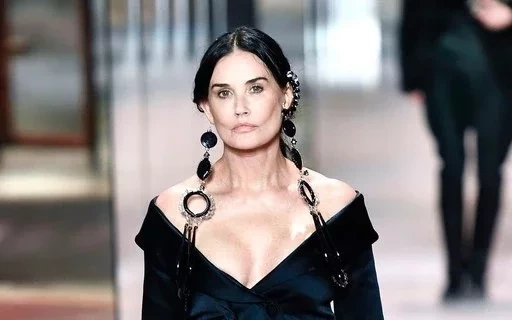 Além de Gusttavo Lima, veja famosos que superaram um passado muito pobre  - imagem 65355