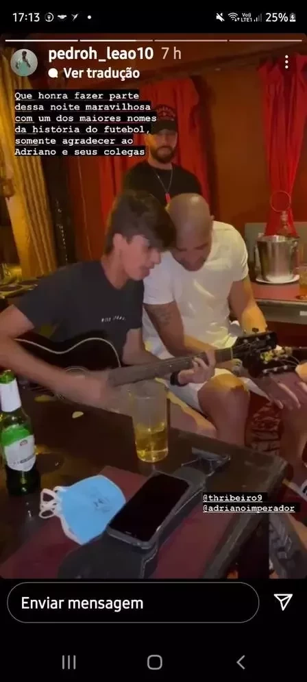 Adriano Imperador passa férias em sua mansão em Búzios; veja fotos - imagem 67382