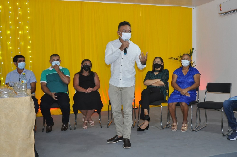 Prefeitura de Hugo Napoleão realiza entrega de premiação para alunos - Imagem 24