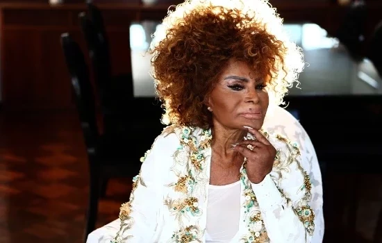 Famosos lamentam a morte da cantora Elza Soares aos 91 anos