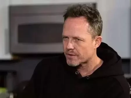 Além de Roberto Carlos, veja 7 famosos que não têm algum membro do corpo - imagem 68792