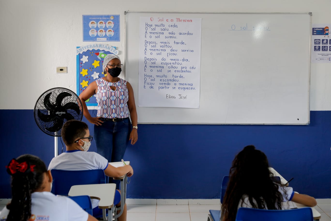 Zé Raimundo anuncia reajuste acima do piso nacional a professores de Oeiras