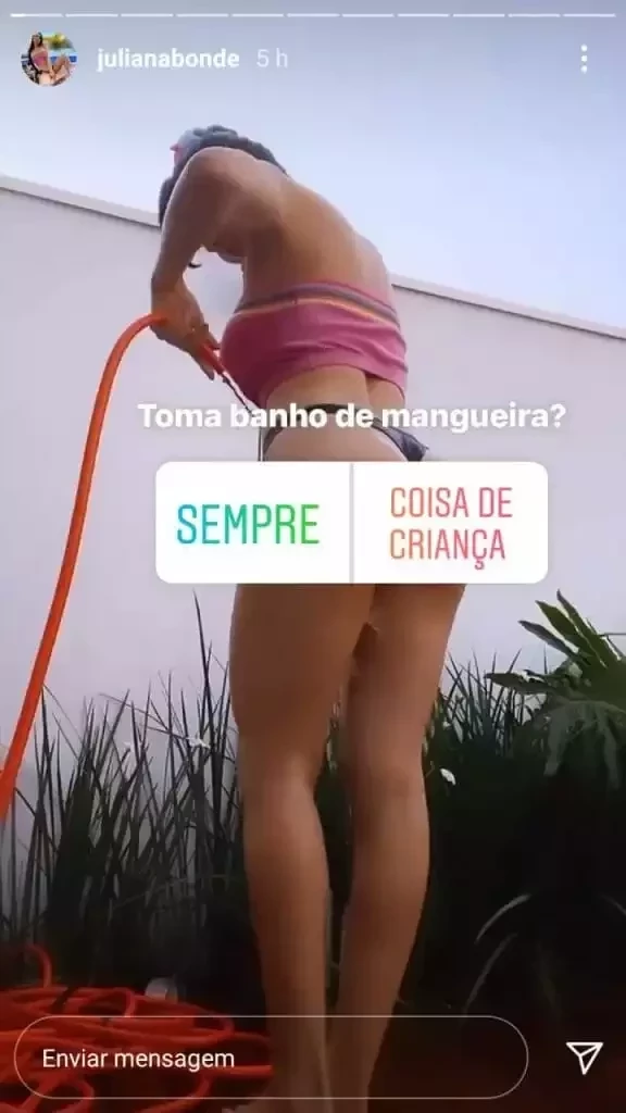 Temperatura subiu: confira 10 famosas que já tomaram banho de mangueira - imagem 65643