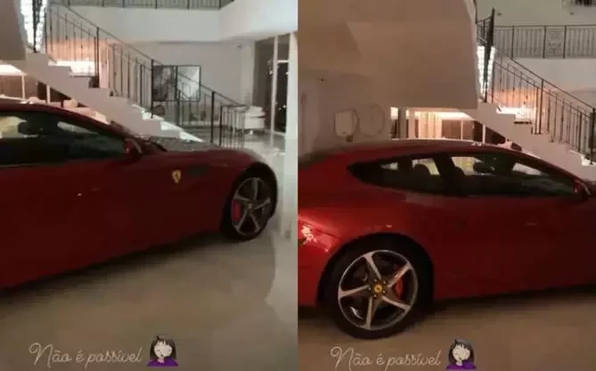  Ferrari vermelha 