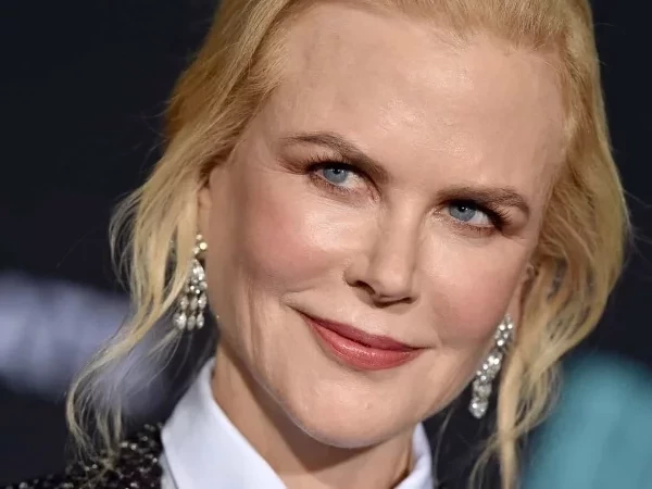 O que os famosos compraram com seus primeiros salários?