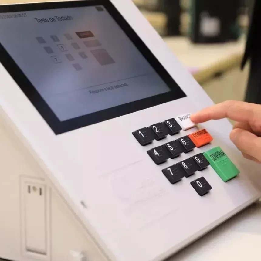 Luísa, Anitta e Ludmilla! Saiba quais famosos já votaram nas eleições - imagem 103649