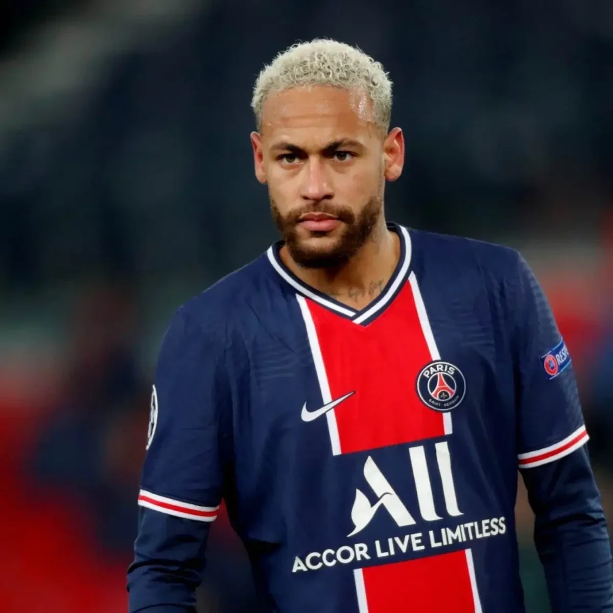 Até privada de ouro! Como Neymar e outros 15 famosos gastam suas fortunas - imagem 105855