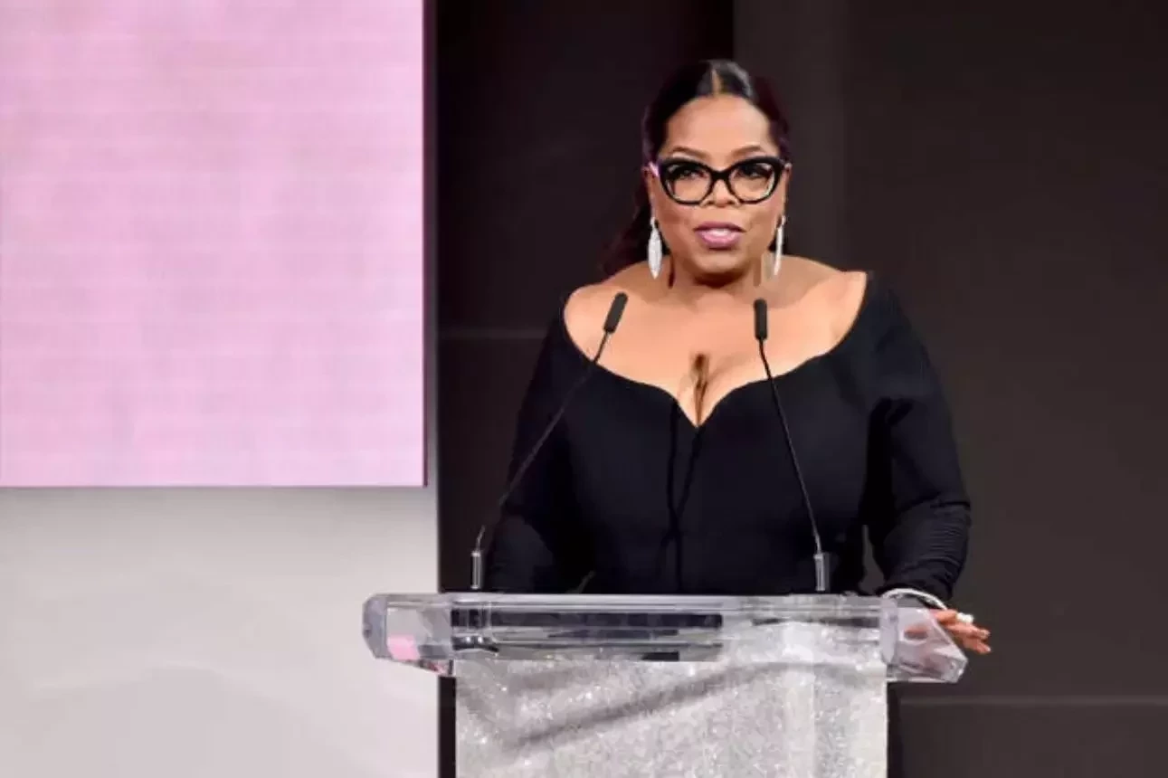 Até privada de ouro! Como Neymar e outros 15 famosos gastam suas fortunas - imagem 105863