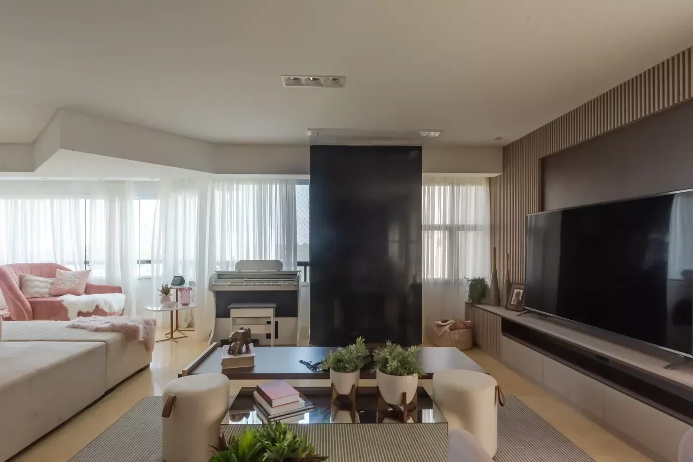 Ex BBB Viih Tube é dona de cobertura duplex avaliada em R$ 2 milhões. Fotos - imagem 106303