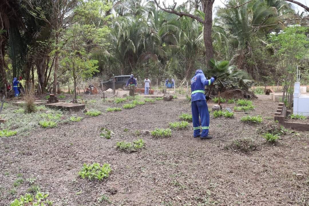Prefeitura executa Operação limpeza nos cemitérios de Monsenhor Gil - Imagem 3