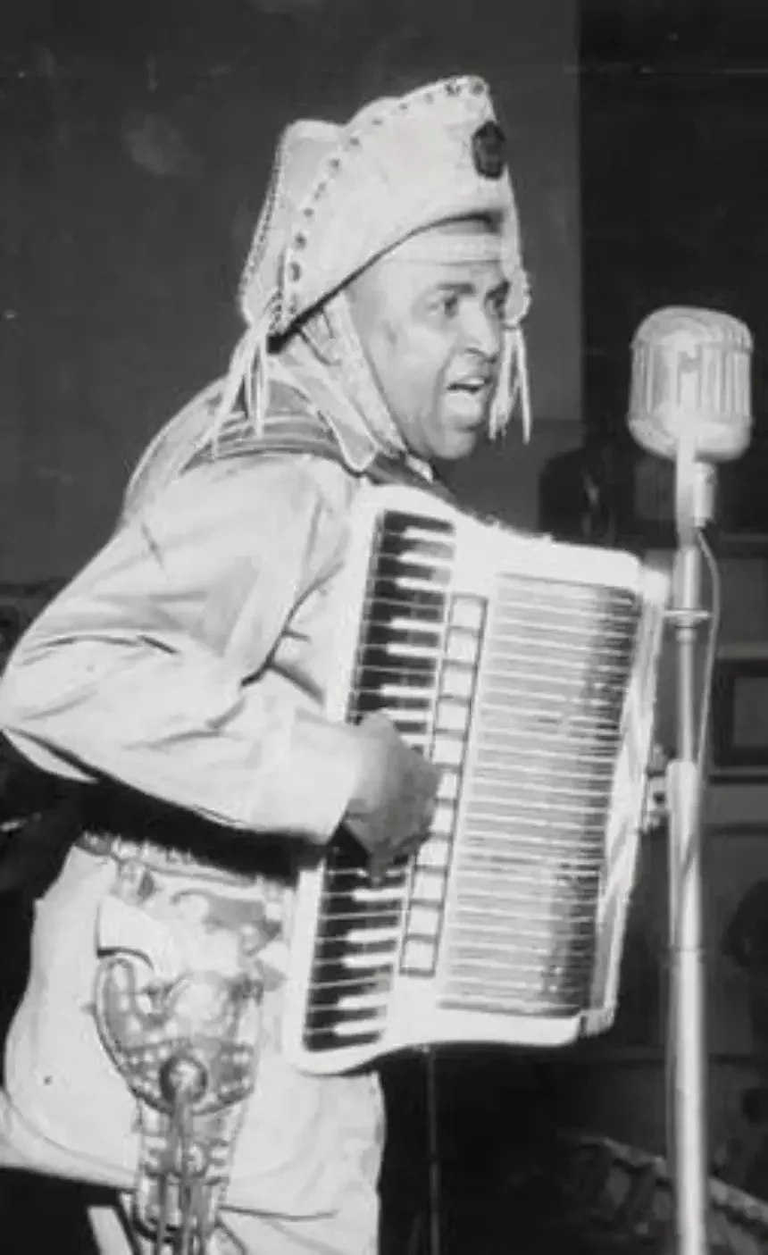 Além de Silvio Santos! 12 famosos que já serviram nas forças armadas - imagem 104514