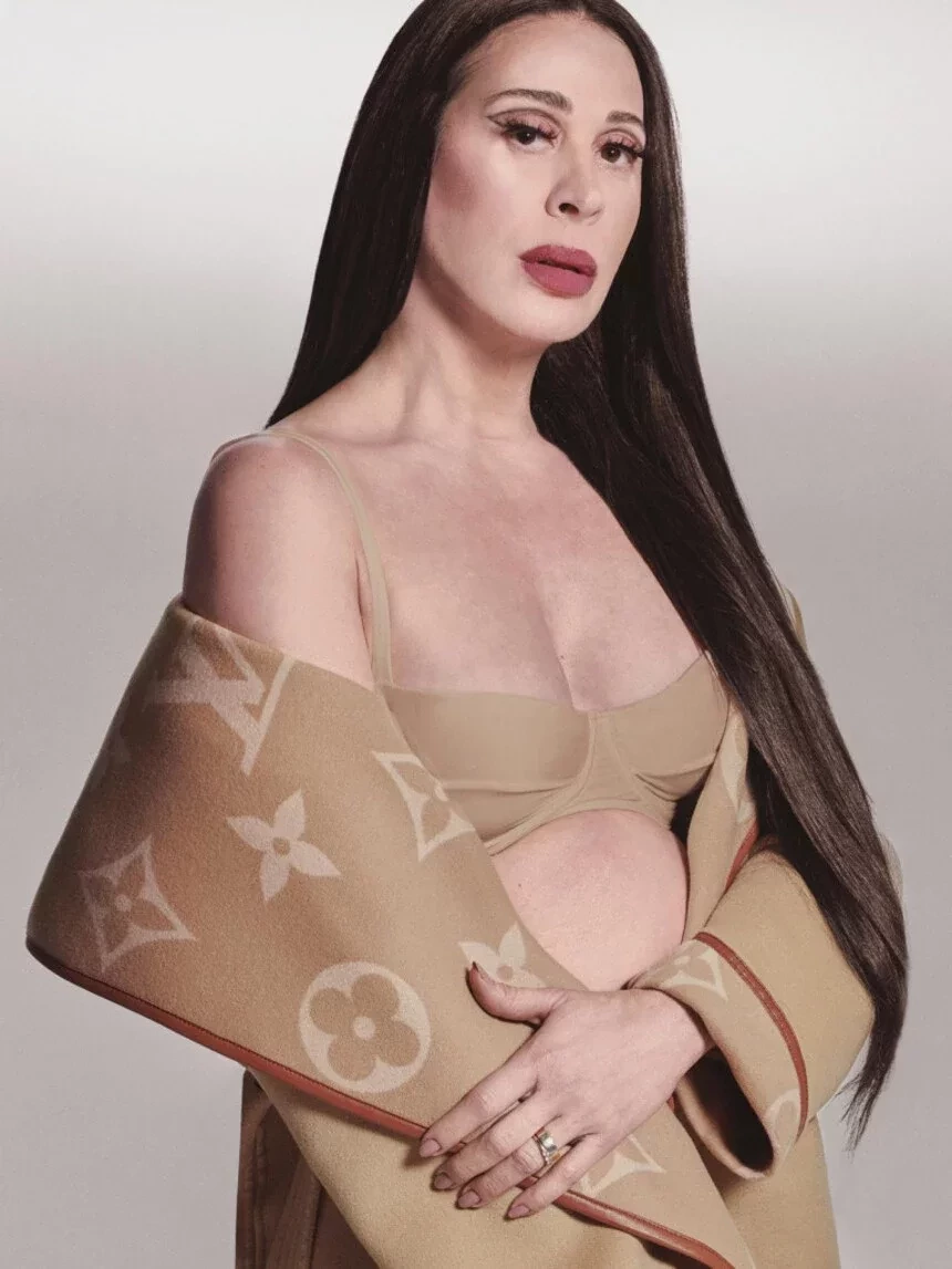  Topless: Cláudia Raia surge sensual em ensaio após anúncio da gravidez - imagem 104532