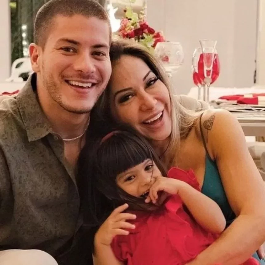Tudo sobre o fim do casamento de Arthur Aguiar e Maíra Cardi - imagem 104511