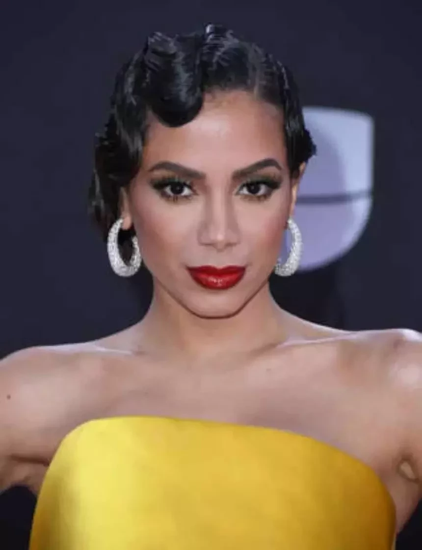 Além de Anitta! Saiba quais eram os trabalhos das estrelas antes da fama - imagem 109481