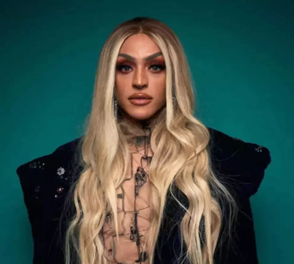 Estranhos ou normais? Conheça os nomes verdadeiros dos famosos! - imagem 107337