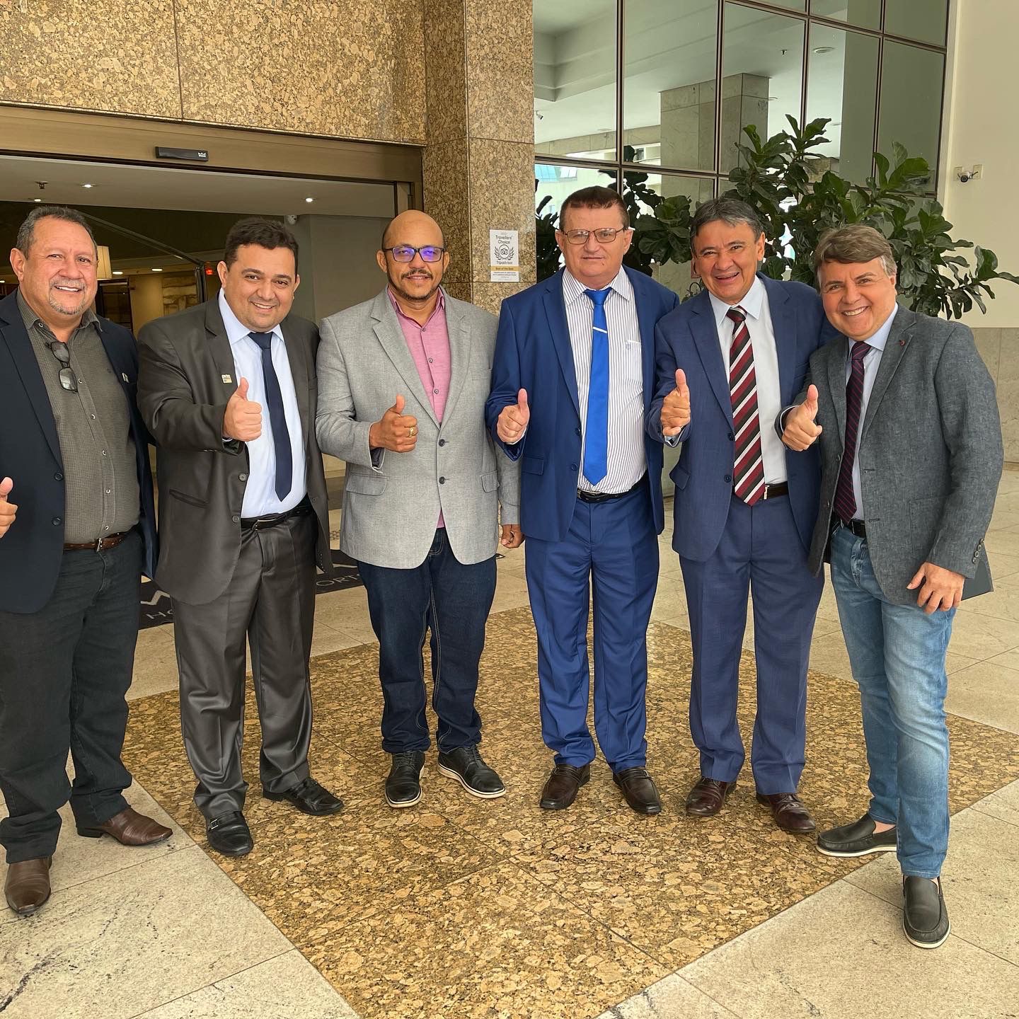 Prefeito João Luiz em Brasília mantém encontros com líderes nacional - Imagem 3