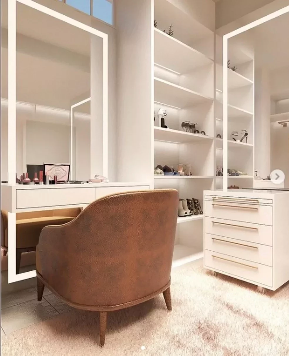 Veja detalhes do luxuoso closet da cantora Maiara em mansão de São Paulo - imagem 107431