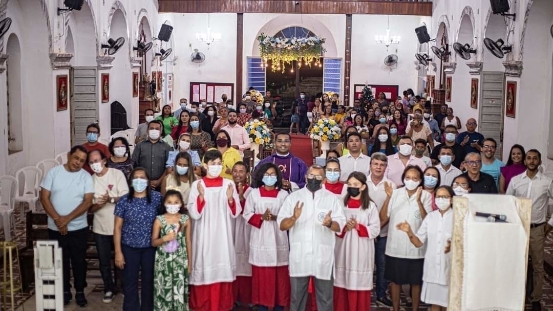 Monsenhor Gil ganha de presente de aniversário uma Missa em Ação de Graças 