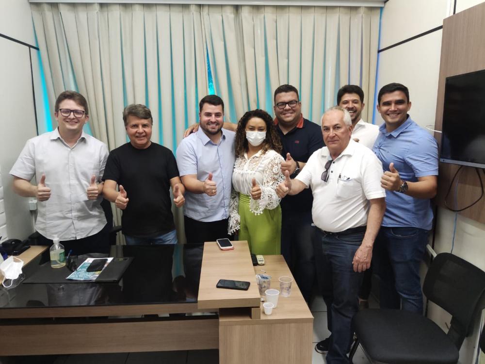 Prefeito João Luiz,  de Monsenhor Gil, novo presidente da AMPAR   - Imagem 7