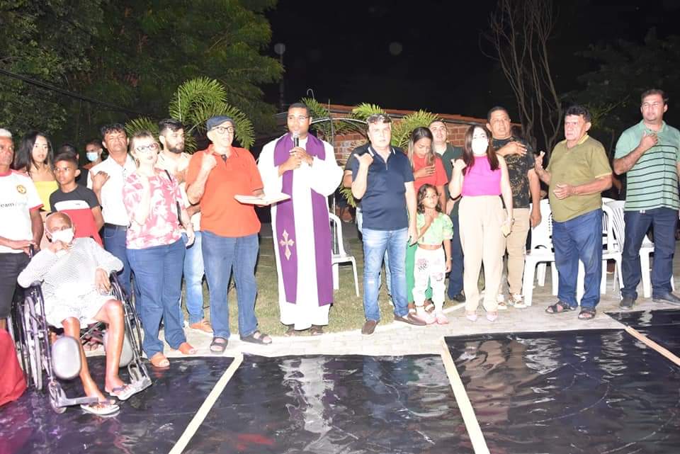 Prefeito João Luiz comanda Natal de luz com chegada do Papai Noel - Imagem 18