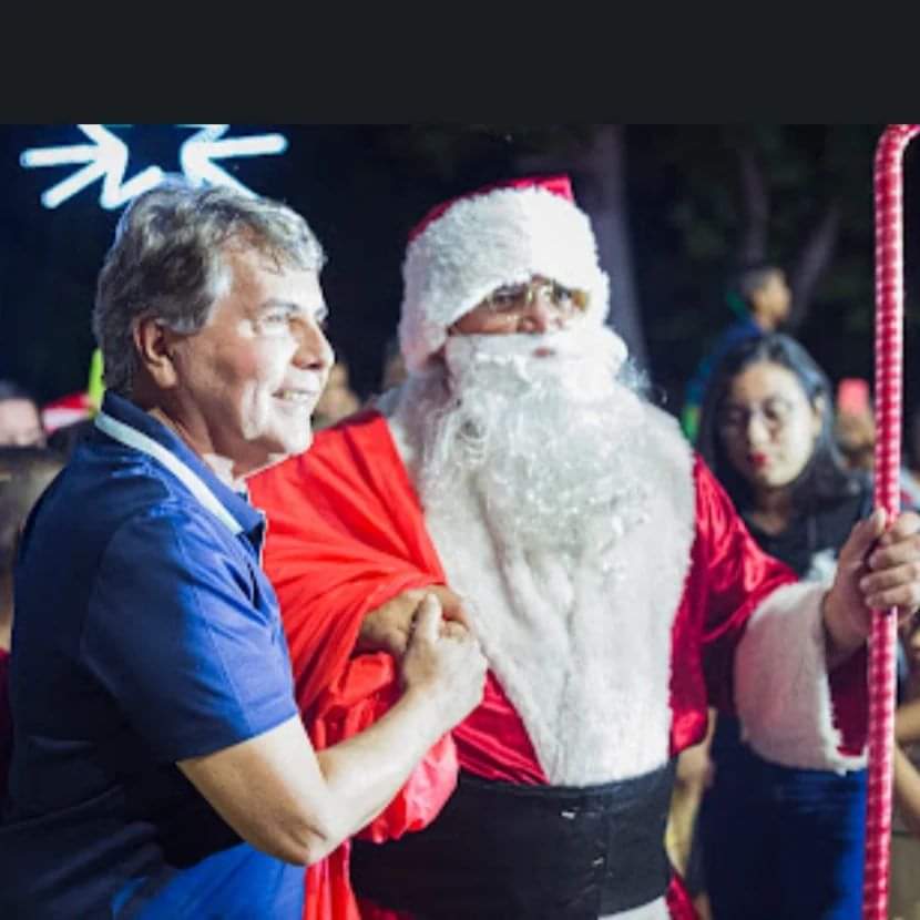 Prefeito João Luiz comanda Natal de luz com chegada do Papai Noel - Imagem 11